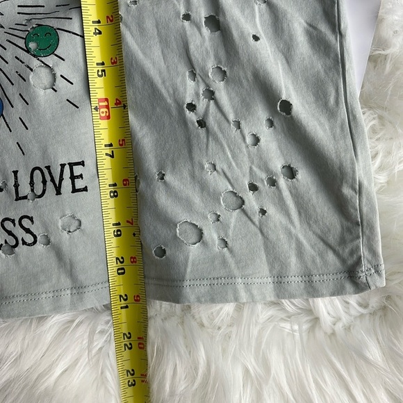 🆕Vinylicons Graphic Tank Top Radiate Peace Joy Love V-Neck Smiley Faces XS - Picture 12 of 12